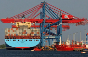 廣州汽車出口物流：從“制造基地”到“全球通路”的“車輪上的供應(yīng)鏈”-鑫漢物流